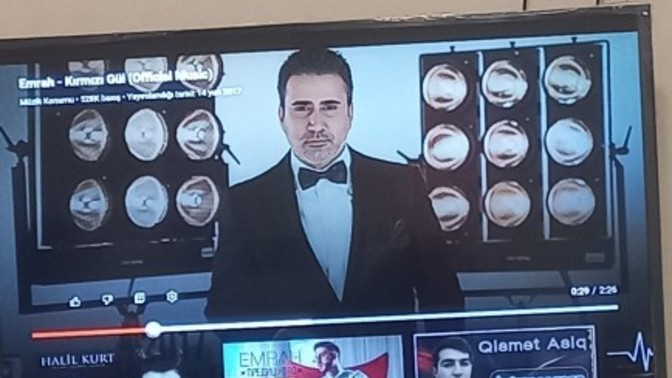 Millet yabancı pop dinlerken benim Emrah'ın eski şarkılarını dinlemem eziklik midir?