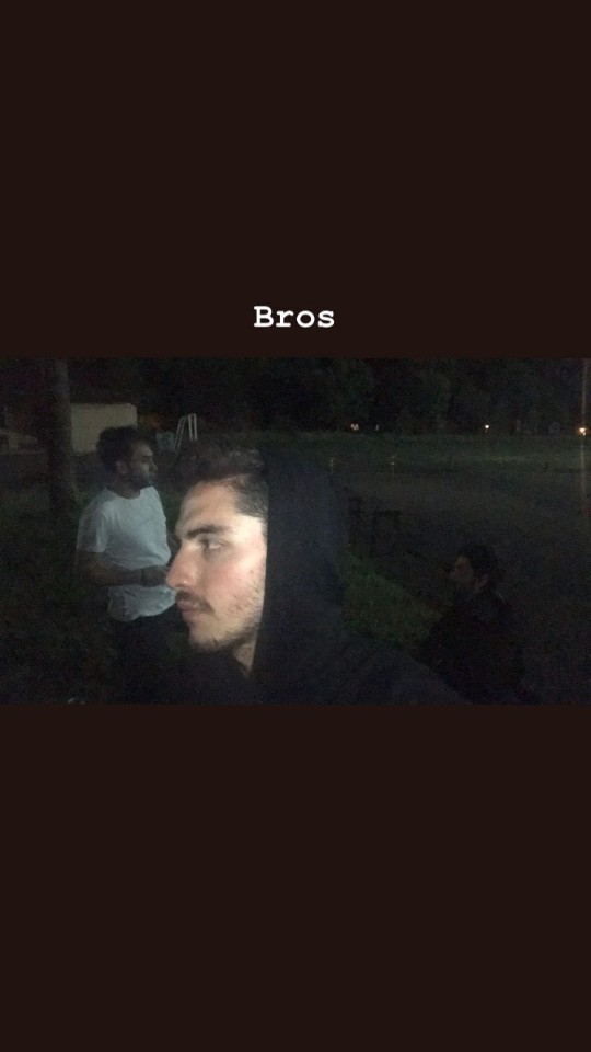 Bu fotoğraf sizce ne anlatmak istiyor KS?