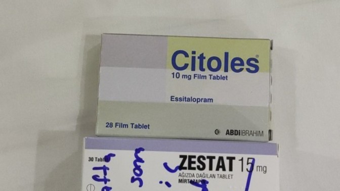Hangisi depresyon ya da  uyku ilacı?