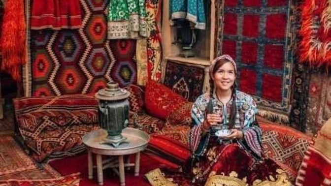 Geleneklere bağlı olmadan kültürlü olunmaz mı?