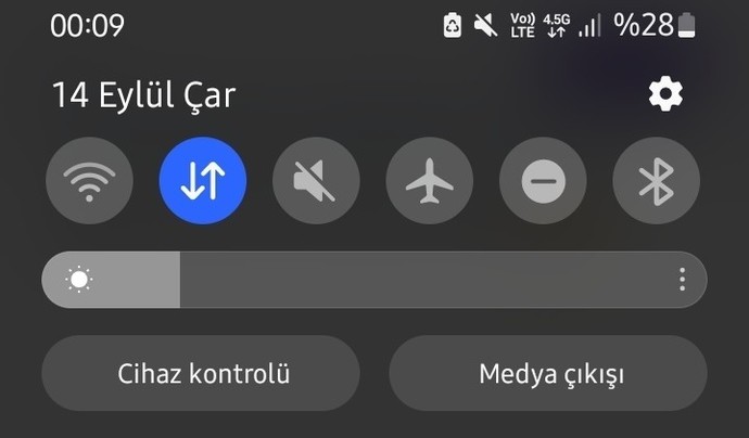 Şarj yüzdeniz kaçsa o yaşta biriyle evlenecek olsanız, kaç yaşında biriyle evlenirdiniz?