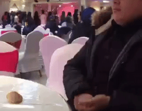 Düğünlerde oynayan mı yoksa izleyen taraf mısın?