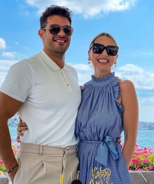 Hadise ve Mehmet Dinçerler boşanıyormuş! Hadise ve ex eniştemizin boşanma sebebi acaba ne?