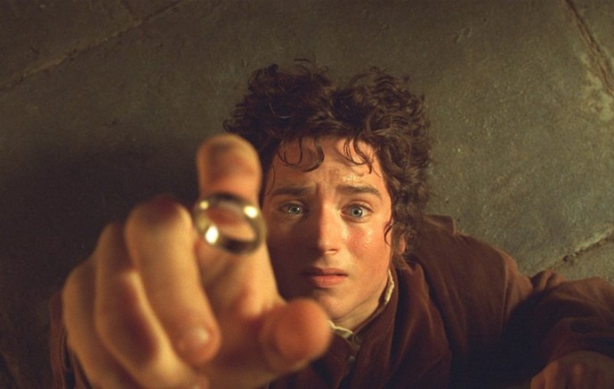 Yüzük Görünce Froda Baggins gibi oluyorum :D