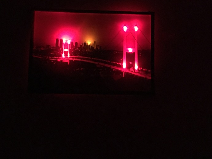 Gece lambası mı, ışıklı tablo mu?