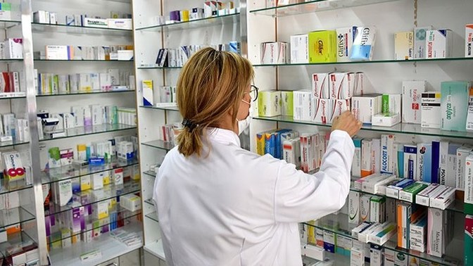 Eczacılar iş bırakmaya hazırlanıyor! Sizce eczaneler az mı kazanıyor?