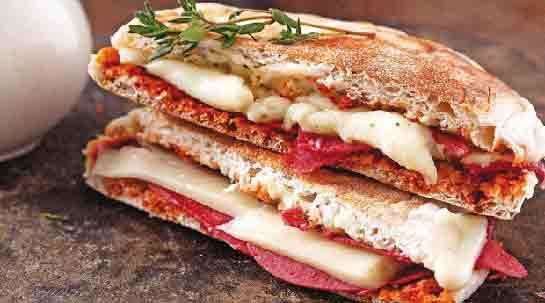 Tost dediğin salçalı olmalı