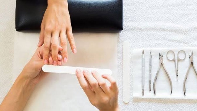 El tırnaklarım çekilecek, tedirginim. Daha önce tırnak çektiren var mı?