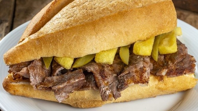 Et döner mi yoksa tavuk döner mi?