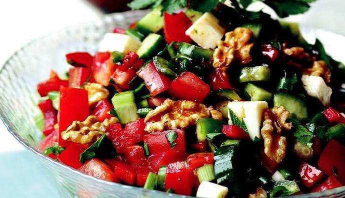 Sirke turşuya, nar ekşisi salataya lezzet katar