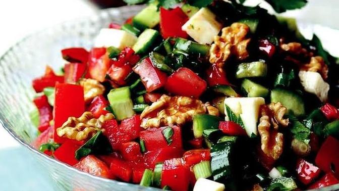 Sence salata sirkeli mi, nar ekşili mi güzel?