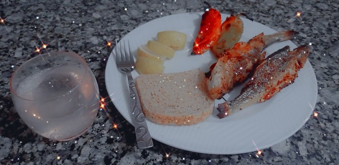 Bu akşam yemeğe balık yaptım, nasıl görünüyor? 🐟