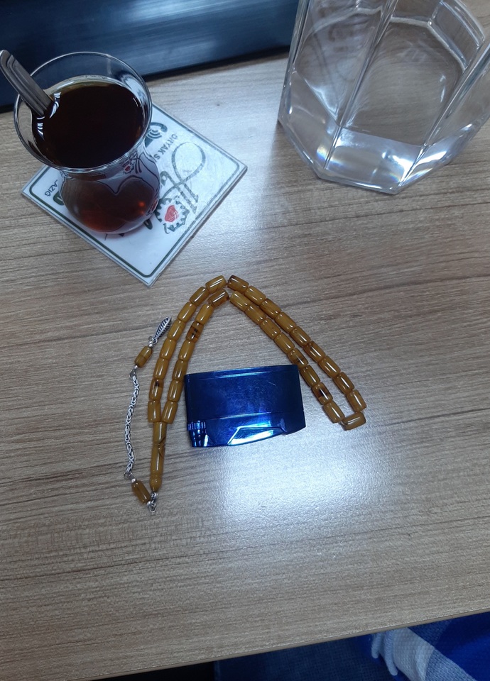 Sarının yanına lacivert kOyalım dedik..