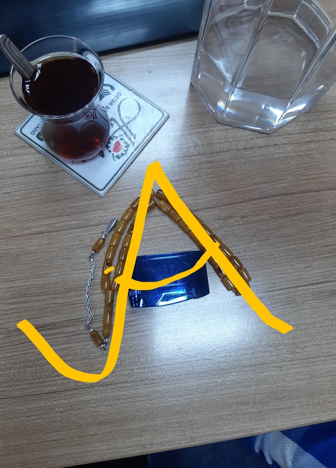Yanınızdan ayırmadığınız 3 şey nedir?