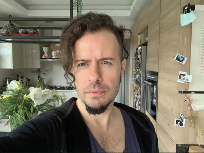 Emre Aydın'ı sever misiniz?