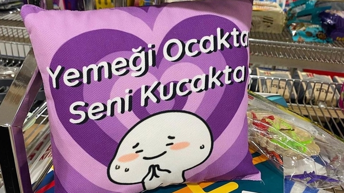 Yemeği ocakta, seni kucakta... Devamını doldurur musun?
