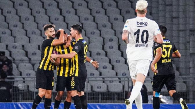 İstanbulspor 2 - Beşiktaş 2... Kartal son bölümlerde yediği golle kritik puan kaybı yaşadı! Maçı nasıl buldunuz?