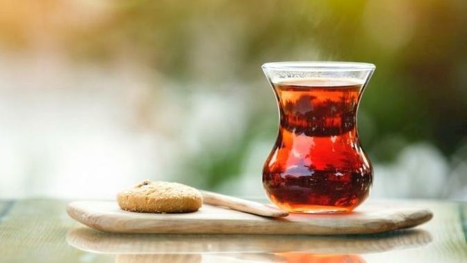 Çayı kahvaltının yanında mı içersiniz kahvaltıdan sonra mı?