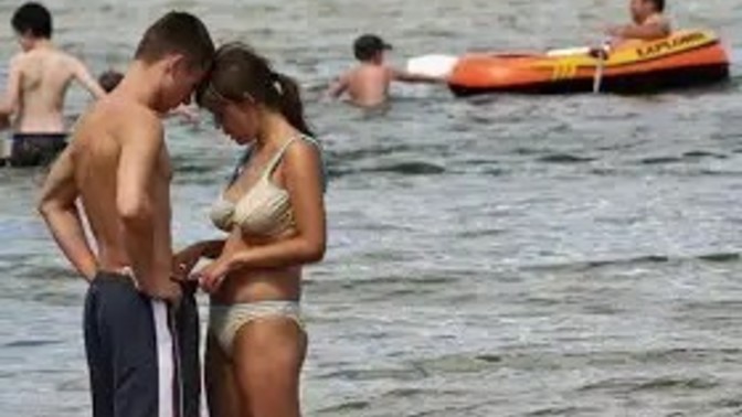 Bazen hayatta küçük şeylerden de mutlu olunabilir tezi doğru mu?