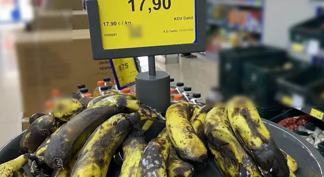 Marketlerde çürümüş muz 18 liradan satılıyor! Bu muzu alır mıydınız?