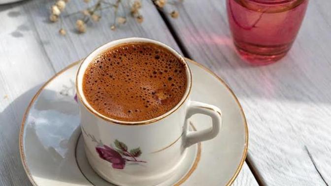 Kahvenizi nasıl içersiniz şekerli, şekersiz, orta?