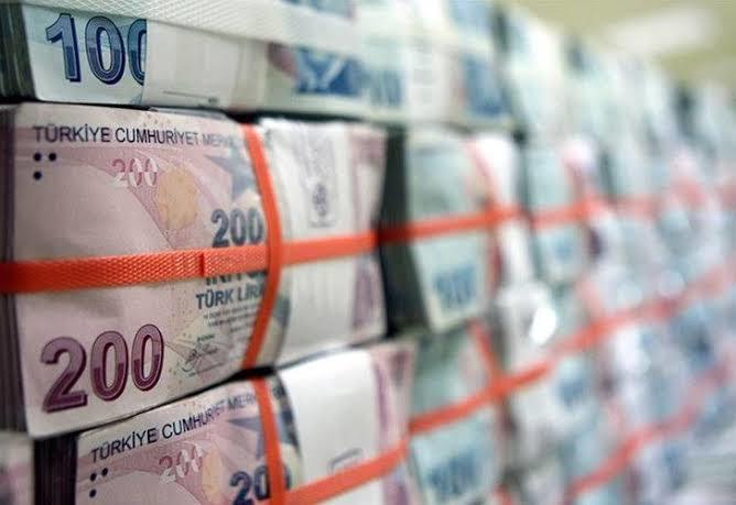 Elinize para geçince hemen harcar mısınız yoksa bir kısmını birikim mi yaparsınız?