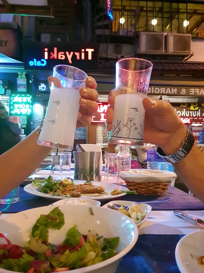 Eşiniz ile içki?