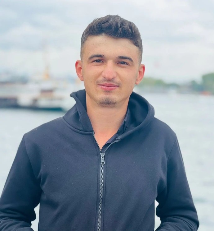 Sizin burcunuz bir bakışıyla ne yaparmış🤭?