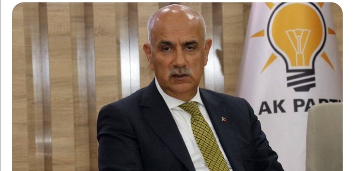 Bunlarin dini nedir İslam değil ona %100 eminim yoksa Allahlari Tayyip mi ne demek soracaklar biri bunları durdursun artik?