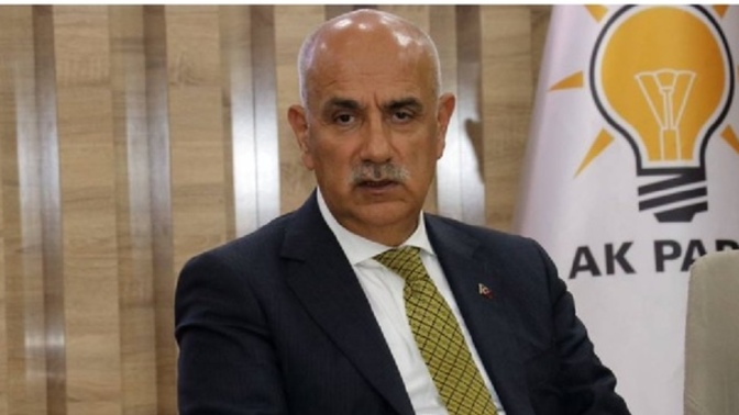 Bunlarin dini nedir İslam değil ona %100 eminim yoksa Allahlari Tayyip mi ne demek soracaklar biri bunları durdursun artik?