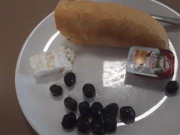 KYK yurtlarında zorunlu menülere geçildi! Öğrencilere reva görülen bu mu?