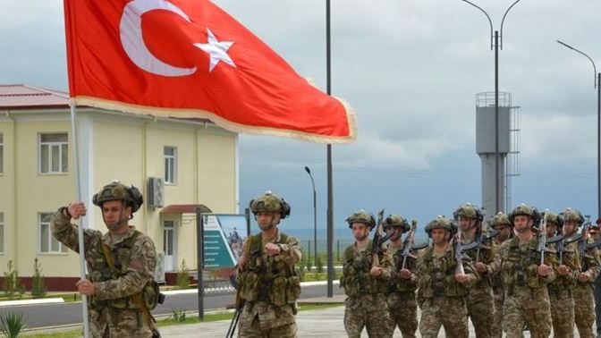 Erkekler neden birden bunalıp askere gider?
