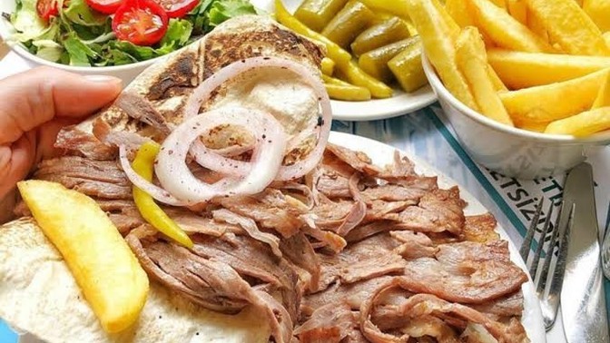Dönerin yanında patates kızartması yer misiniz?