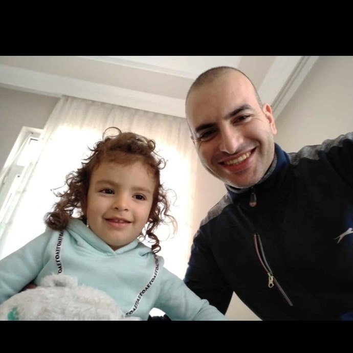 Yüzümü güldürebilen tek varlıklarım yeğenlerim. Çocuk sevgisi gerçekten dünyalara bedel değil mi sizce?