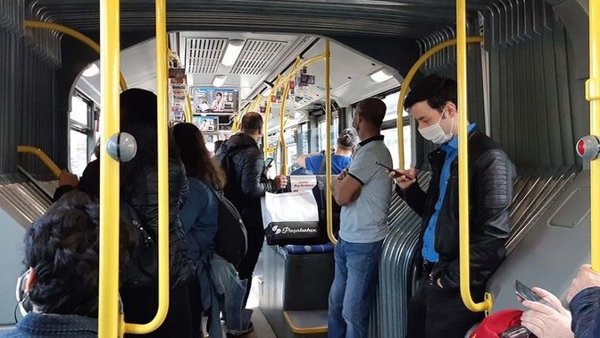 Otobüste yer verenlerden misin yoksa vermeyenlerden mi?