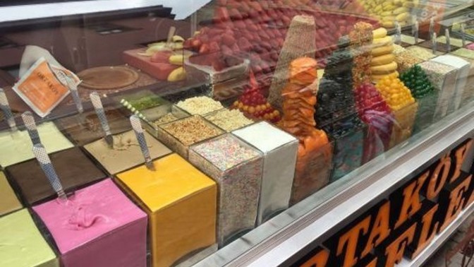 Waffle dükkanı açacağım. Dükkan için isim önerileriniz neler?