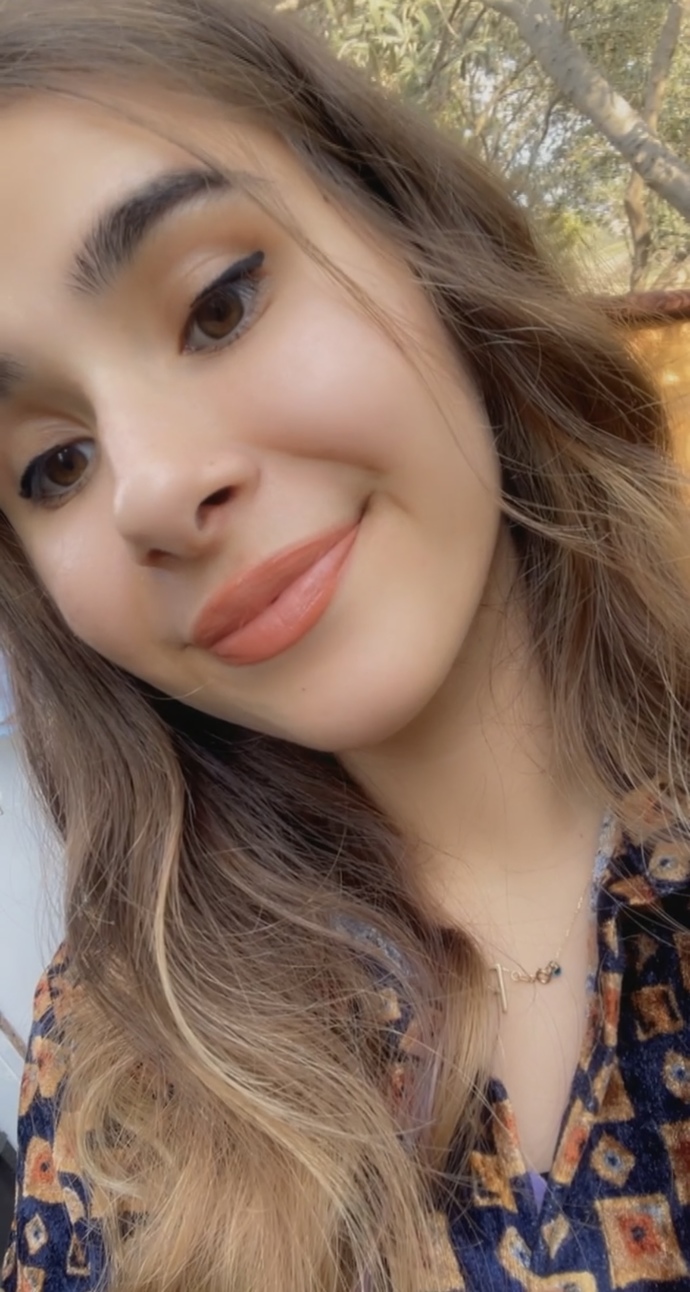 Gamzem olduğunu söylüyorlar ama bana göre yok. Sizce var mı?