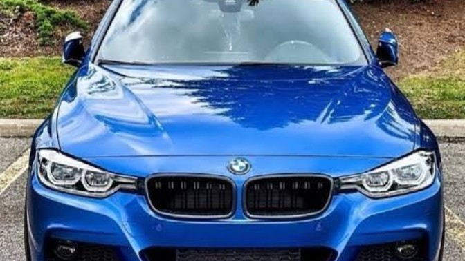 BMW F30'a yakışan renk mavi mi, beyaz mı?