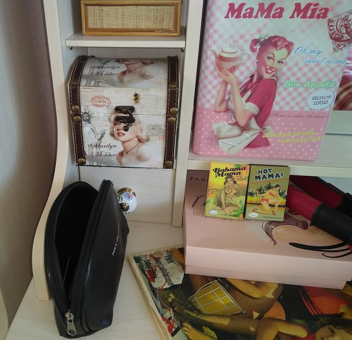 The Balm Bahama Bronzer & Hot Mama Allık