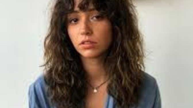 Zeynep Bastık mı? Barış Manço mu?
