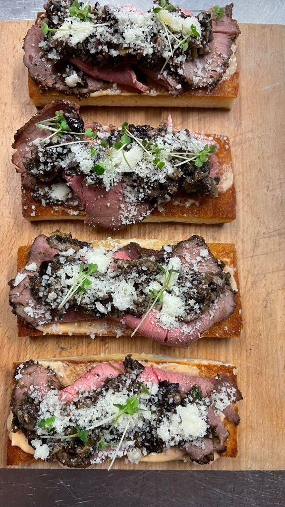 Roast beef kanepe yaptım, sizce nasıl olmuş?