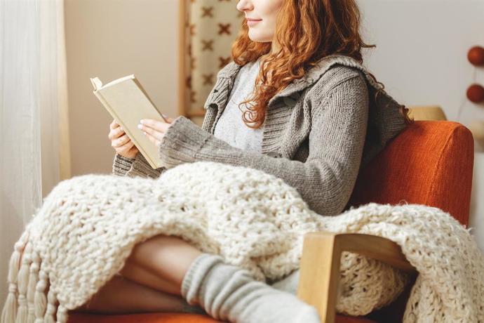 23 Eylül resmi olarak sonbaharın başlangıcı! Battaniyeler eşliğinde kitap-kahve storyleri hazır mı?