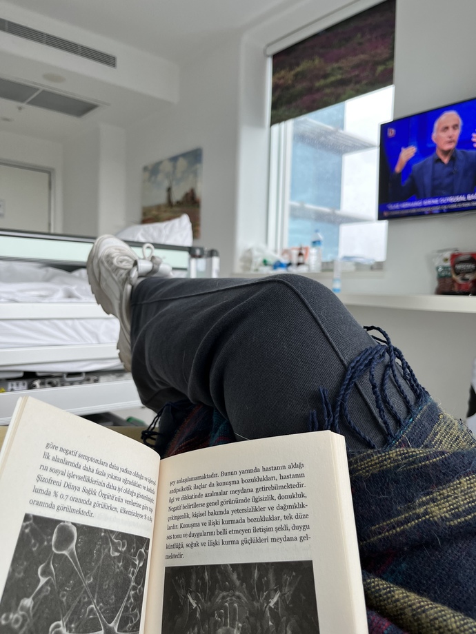 23 Eylül resmi olarak sonbaharın başlangıcı! Battaniyeler eşliğinde kitap-kahve storyleri hazır mı?