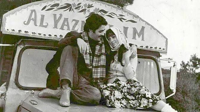 Hepimizin hayalinde vardır böyle bir sevgi.. Sizcede artık sadece filmlerde kalmadı mı?