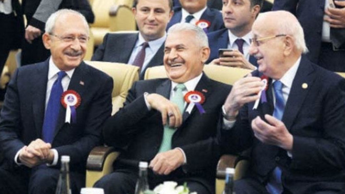Kemal Kılıçdaroğlu'nun yanında olanlar bu fotoğrafı biliyor mu?