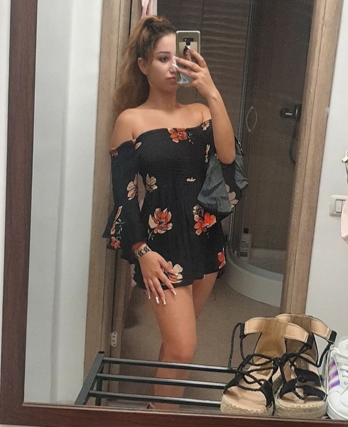 Yeni elbise aldım sizce nasıl olmuş?