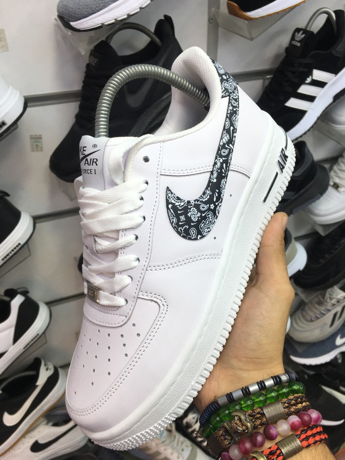 Bu air force modellerinde hangisi daha güzel?