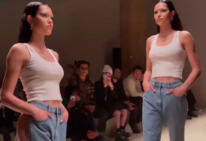 İşte Yeni Moda Kot Pantolon :)?