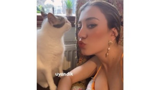 Benimle arkadas olmak isteyen var mi iyi geceler herkesee?