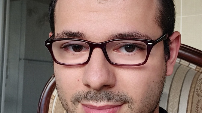 Ben sevilmeye layık görülecek bir insan değil miyim?